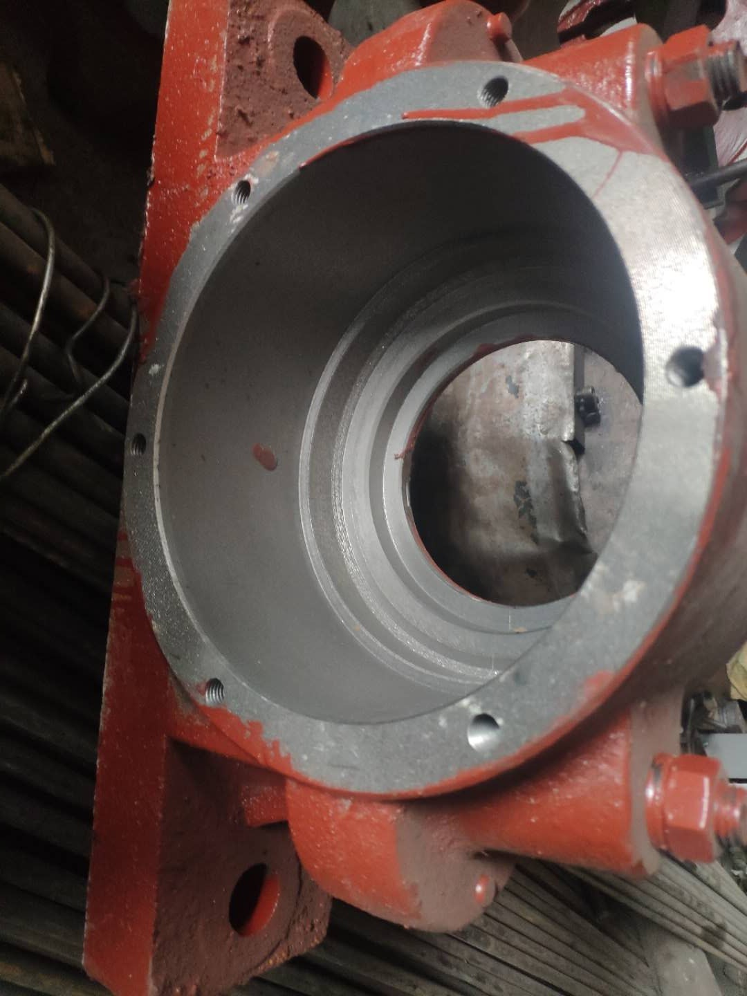 NE50 lifting axle bearing.