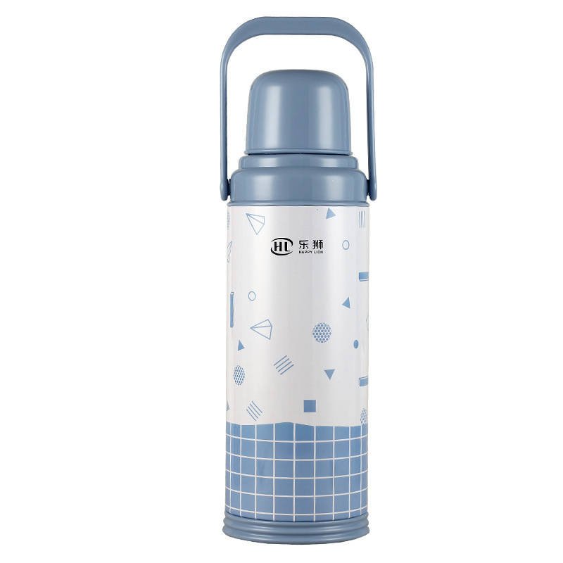 Lion's hot water bottle opened with stainless steel in the student dorm with a large capacity of a warm kettle.