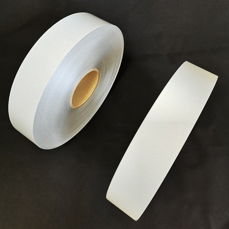 Nhà sản xuất thích nghi với một sợi hai mặt.