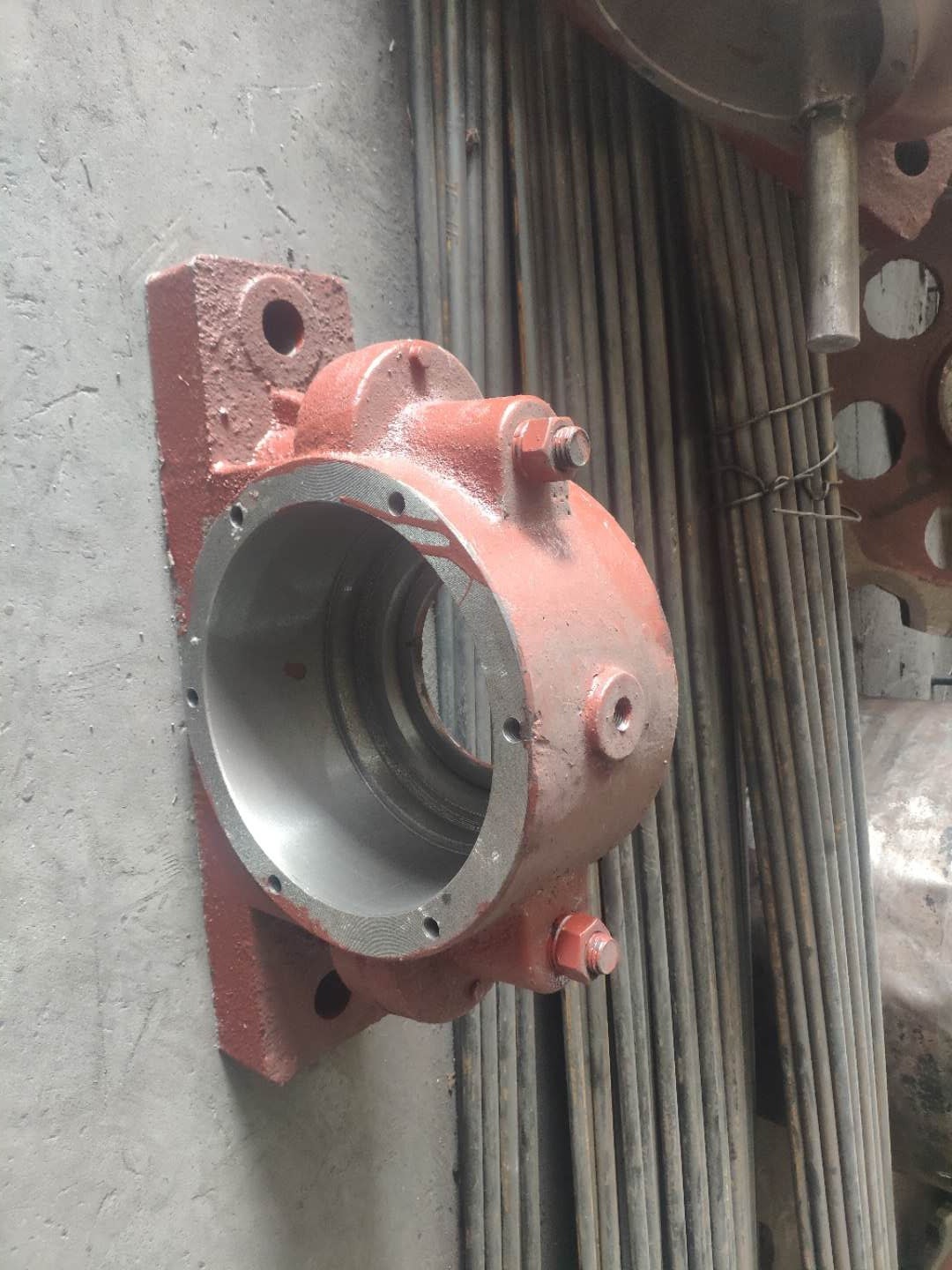 NE50 lifting axle bearing.