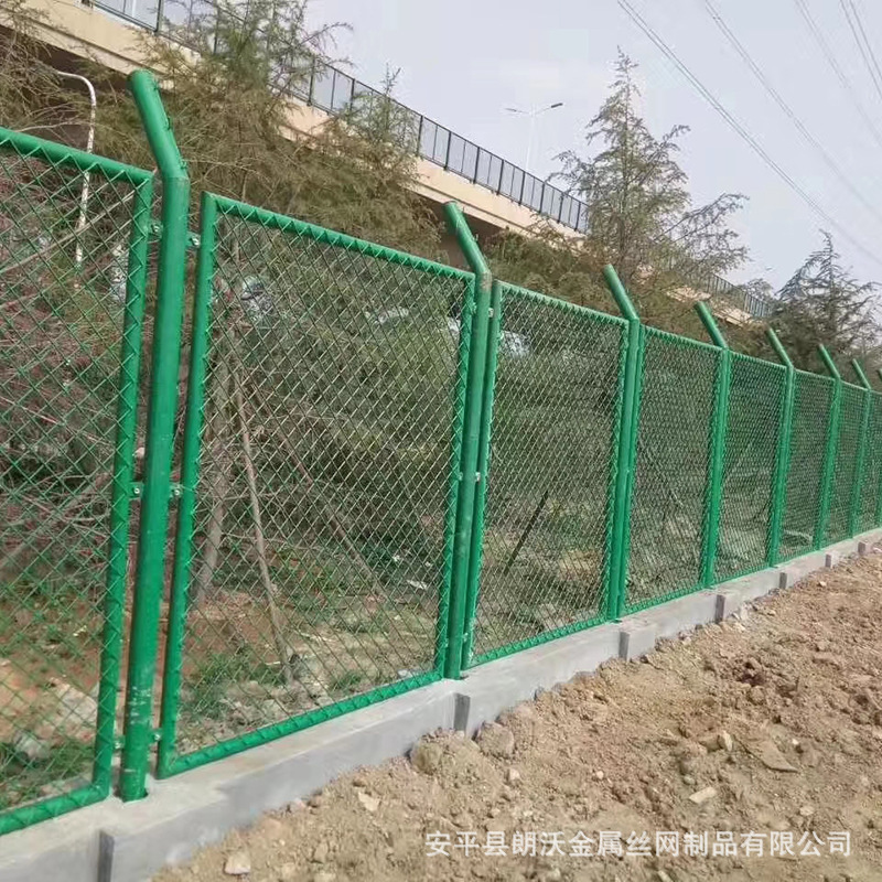 Customization of a framework rail rail rail grid with a green package of bilateral wire protection fences