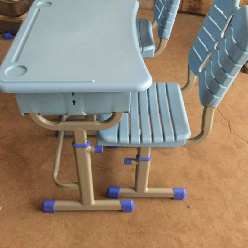 Toya school students study tables and chairs, one person's table and chair blowers, plastic kindergarten table and chair distribution.