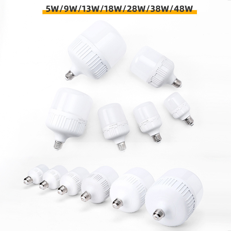 Led light bulbs, high-powered bubbles, high-power factories using triple-white-rich U.S. 27 plastic bubbles.