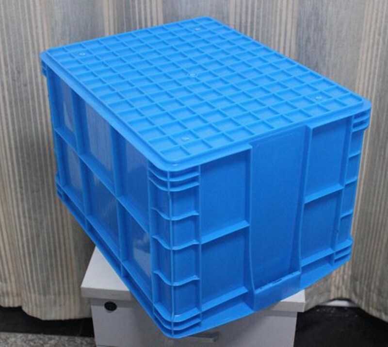 The manufacturer's plastic-forming manufactures plastic moulds.