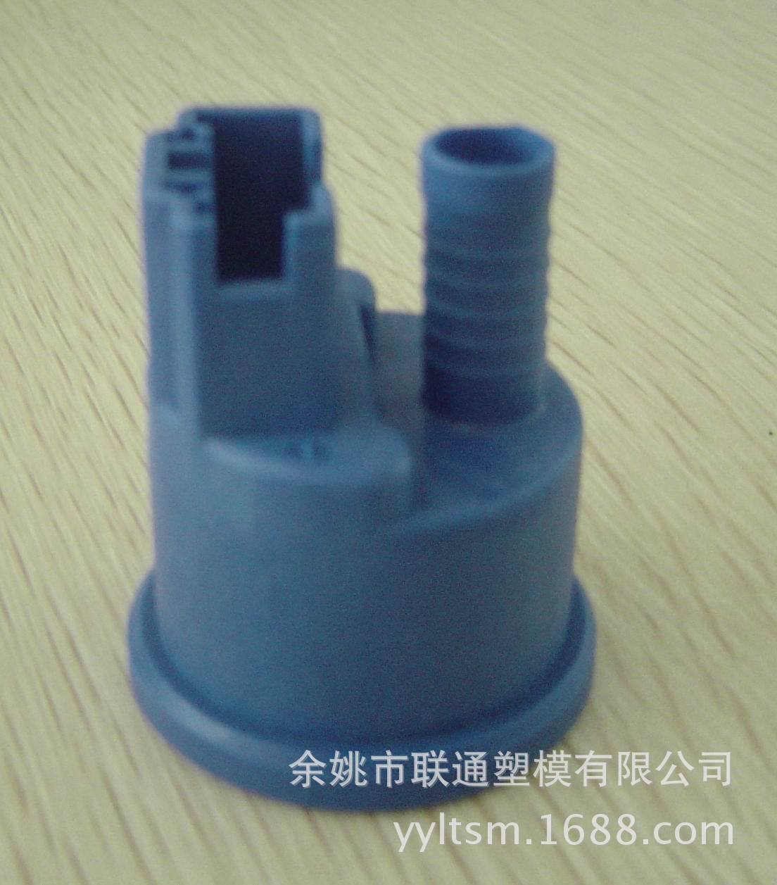 The main computer shell for plastic grinding plastic moulds in a professional model manufacturing enterprise