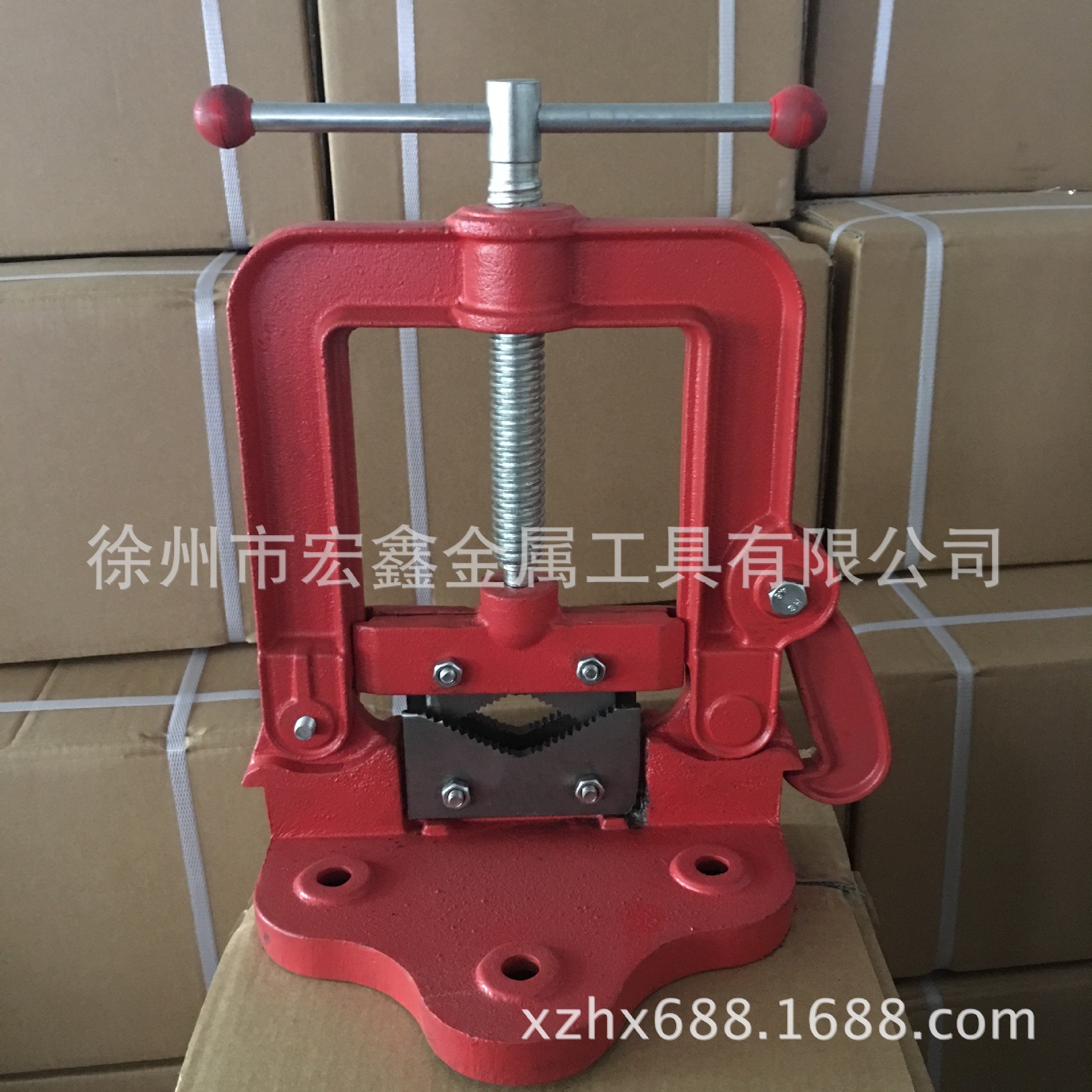 The Chinese heavy-duty piping plier pressure plier to plier the dragon door tortoise.