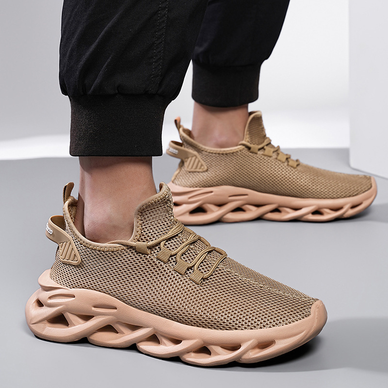 2024 sells a single independent station in Amazon, lots of men's shoes, lots of men's shoes.