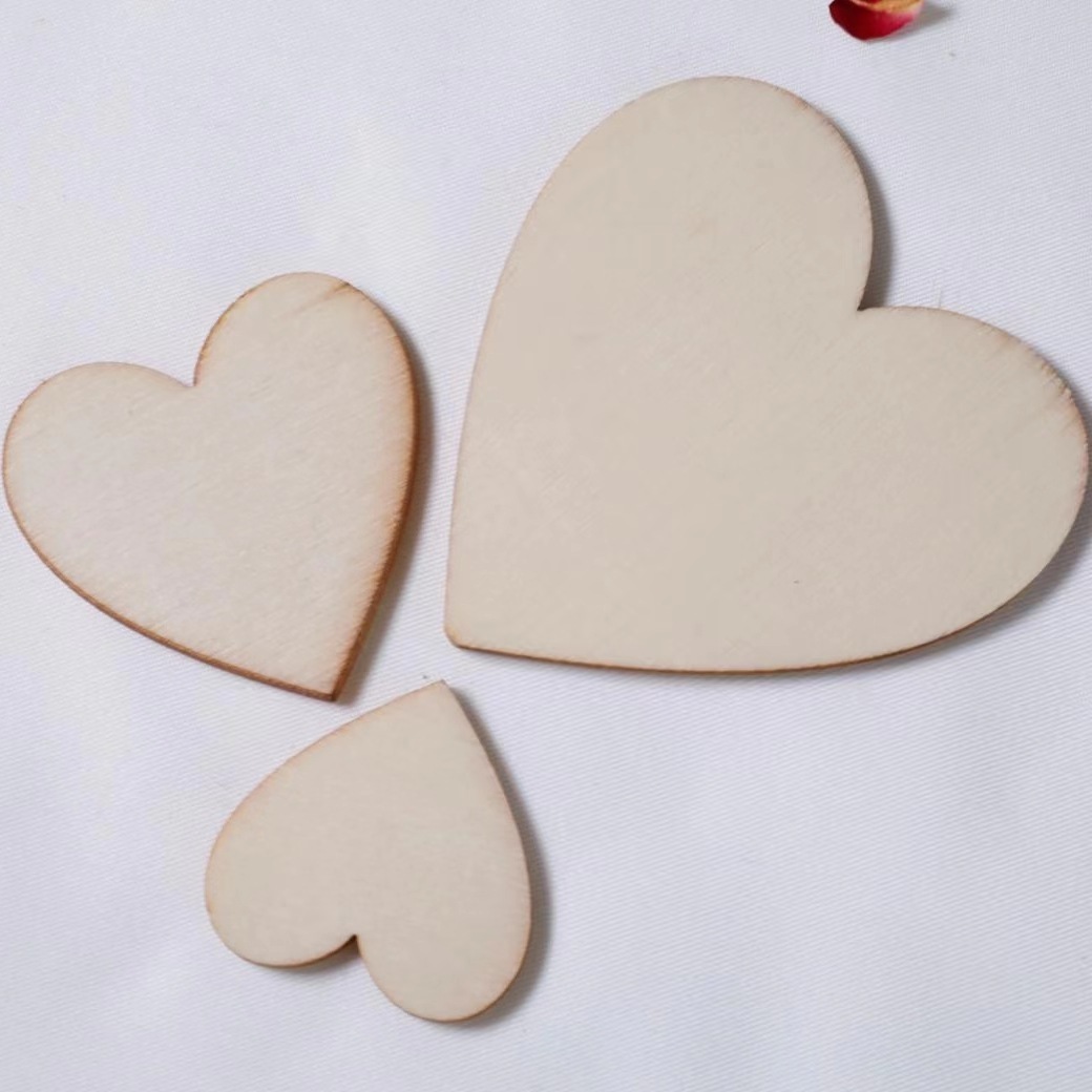 Cross-border sale of DIY blank wood valentine Christmas creatively decorated heart-shaped hand-carving.