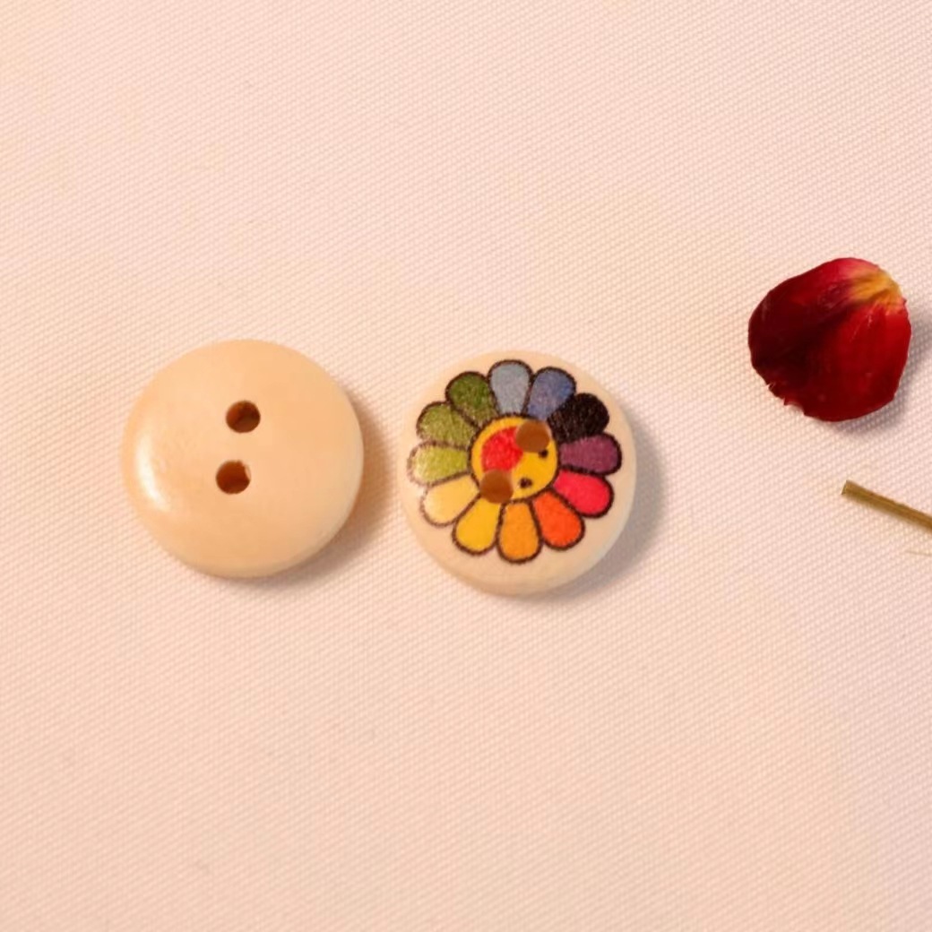 Wood buttons round-coloured buttons decorated children DIY hand-made sweater kindergarten with two little buttons