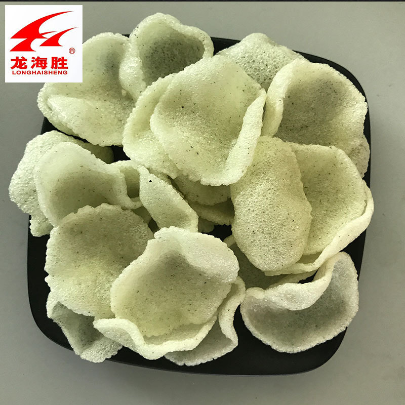 Có quá nhiều tôm và rong biển.