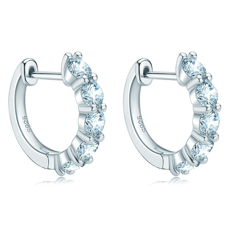 Tiểu Sách Đỏ là hương thơm, móng tay sang trọng của Mosanstones 925.
