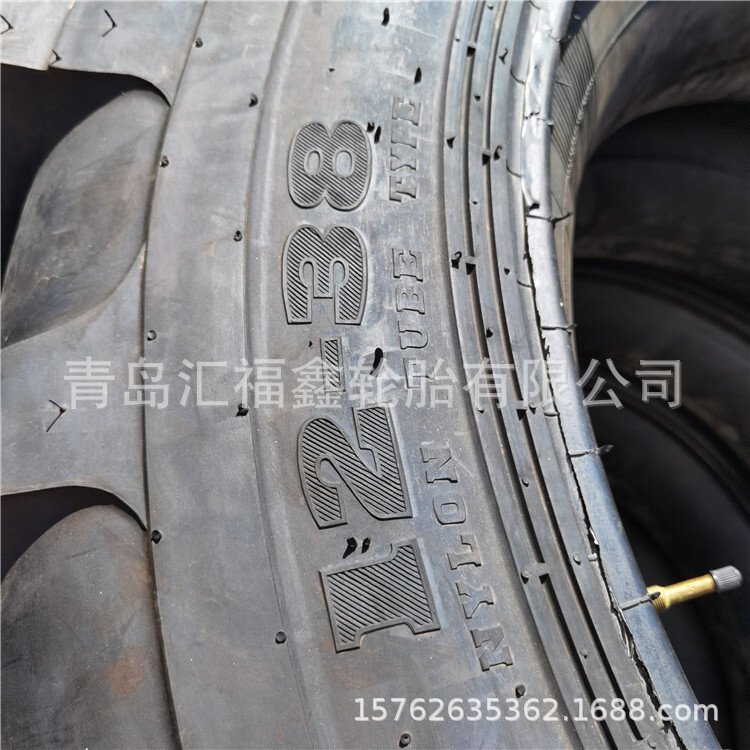 Agricultural mechanical tires 12-38 Trailer.
