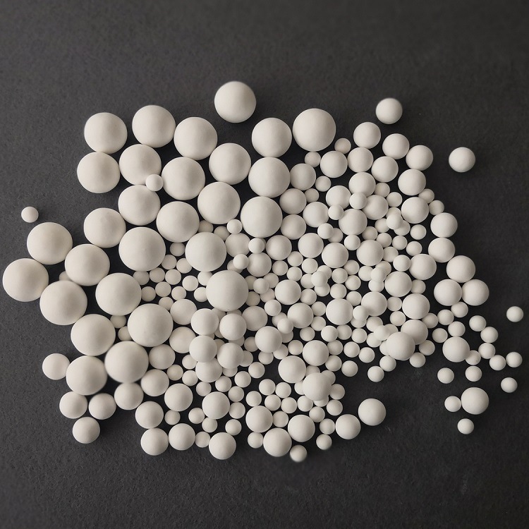 Aluminium oxide porcelain beads in rolling form for milling of non-metal mineral powder