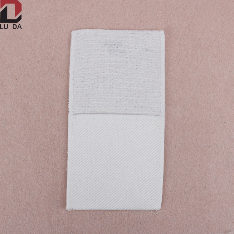 Customized soft and pure cotton jewels, lock-and-leave cotton cloths, slashed cotton envelopes.