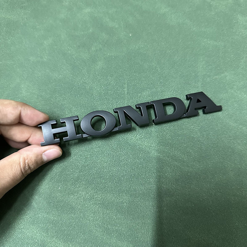 For Honda's car trunk decorating label HONDA to modify black car markings.