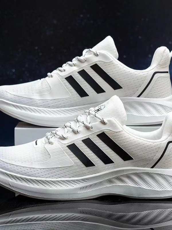 2024 New summer sneakers cozy with air and smooth with trek and tremors.