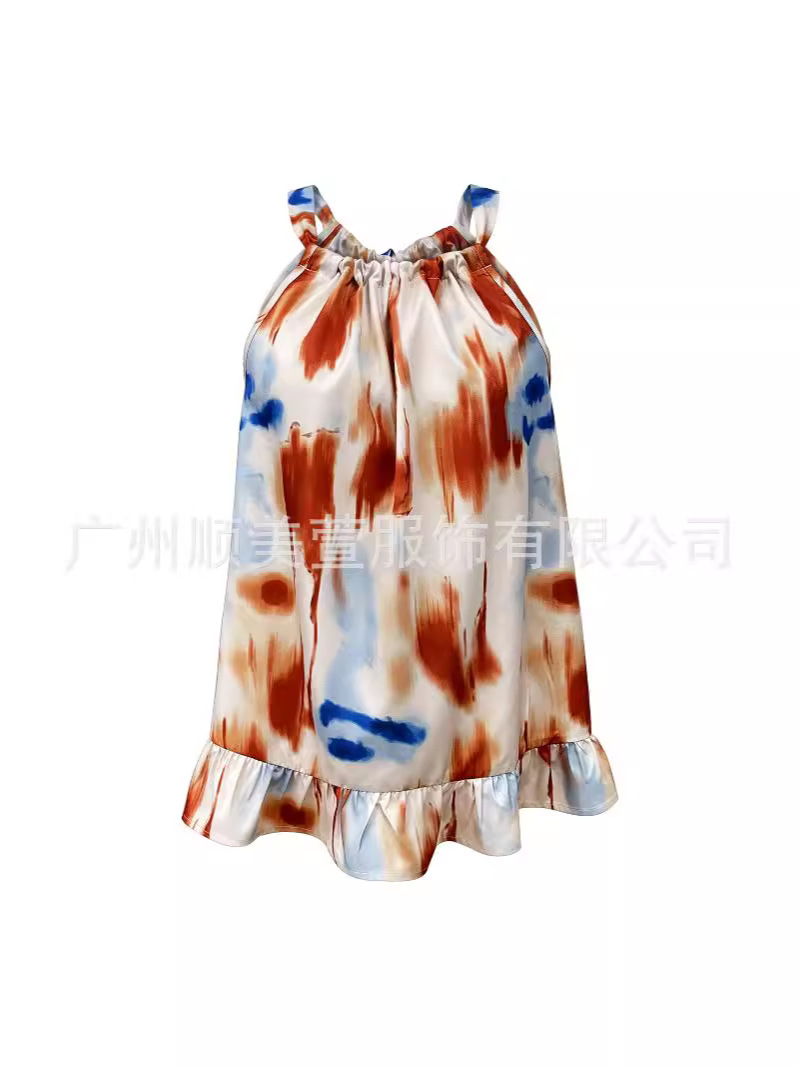 Trạm thương mại Châu Âu - thương mại ngoại quốc Amazon, 2024, với một sự tao nhã mới để treo một ít quần áo và mũ.