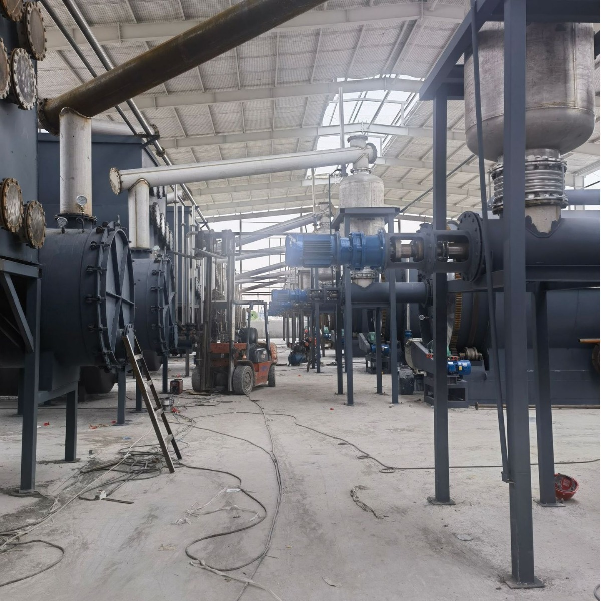 Recycle and reuse of waste tyre refining equipment waste tyre handling equipment