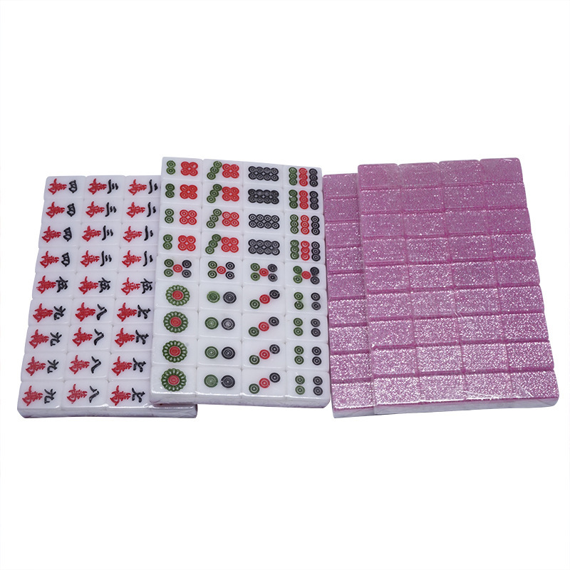 Supplying a high-quality crystal mahjong pink spot for mini mahjong's bag of dice.