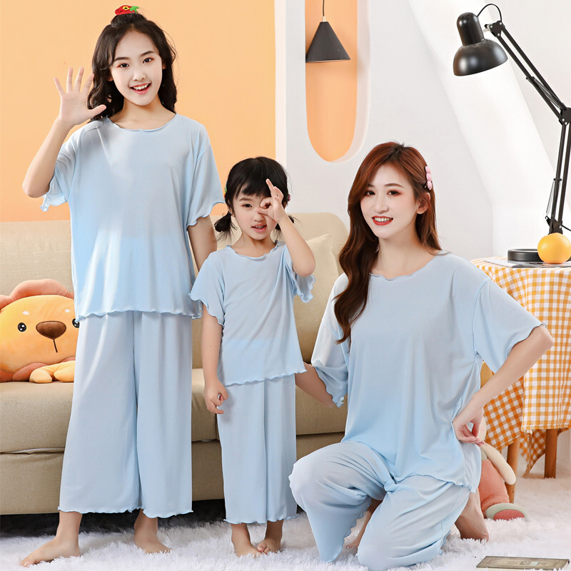 Children's nightgown girls in spring and summer, seven-minute sleeves with cute girls in short-sleeved-sleeve-sleeve family clothes