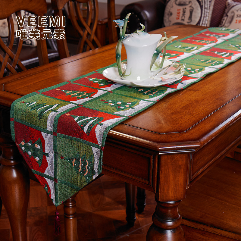 Foreign trade Christmas decorated Nordic moose table and table table mats, long table towels, shoeboards, hotel beds.