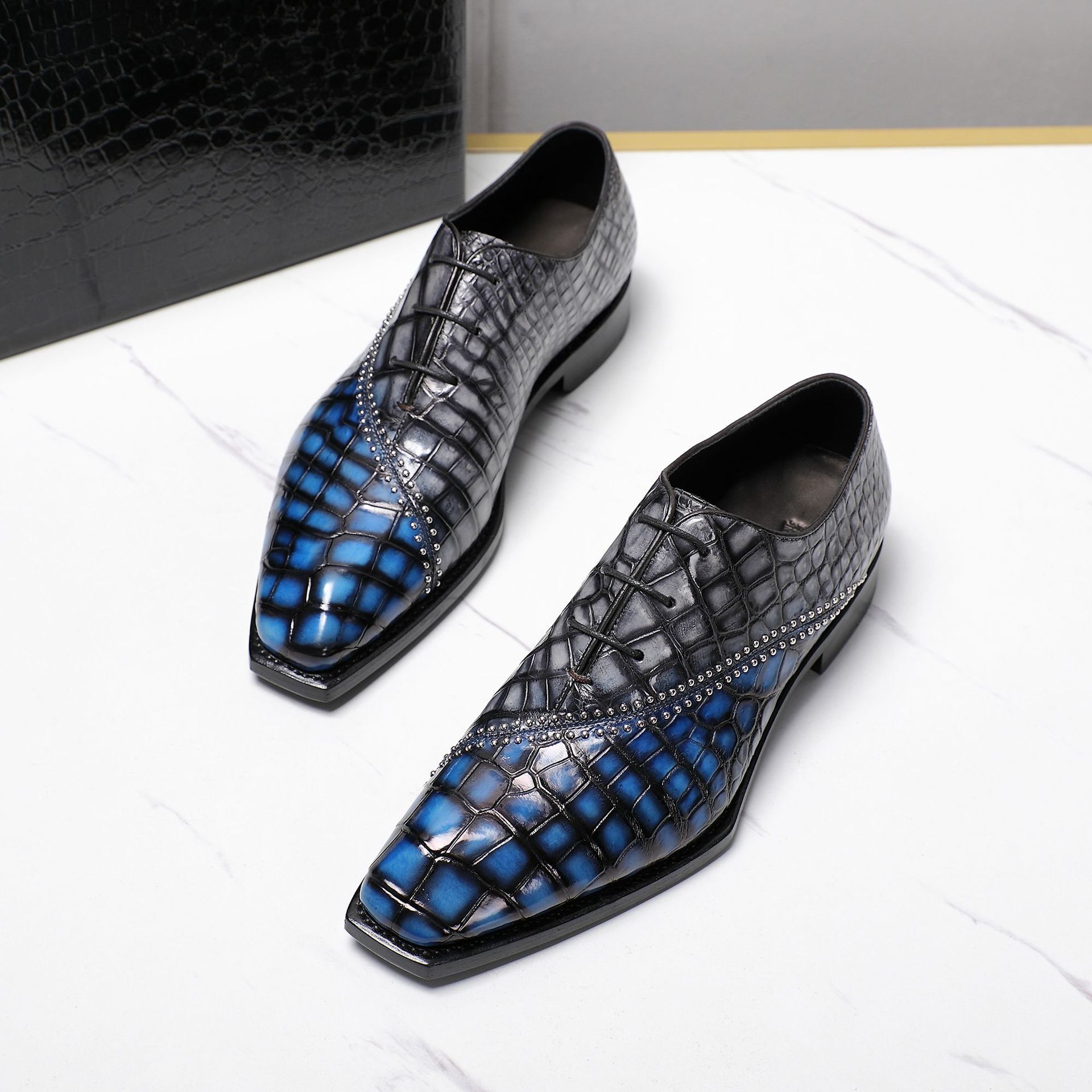 In 2023, the new spring alligator rinsed his business shoes hand-to-hand.