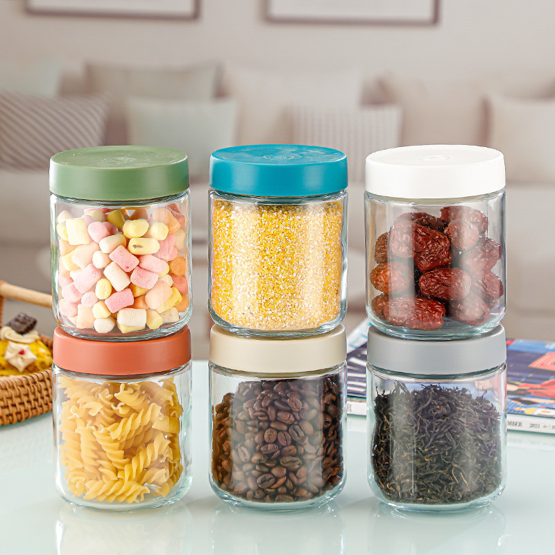 All night long in Amazonian oatmeal containers and Mason salad cans of snack glass food to store yogurt spices.