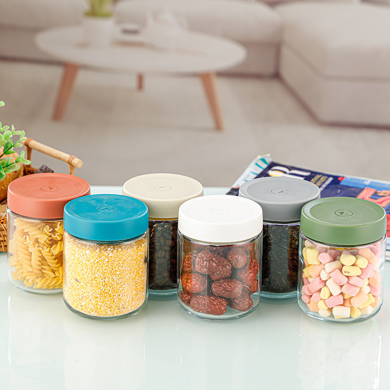 All night long in Amazonian oatmeal containers and Mason salad cans of snack glass food to store yogurt spices.