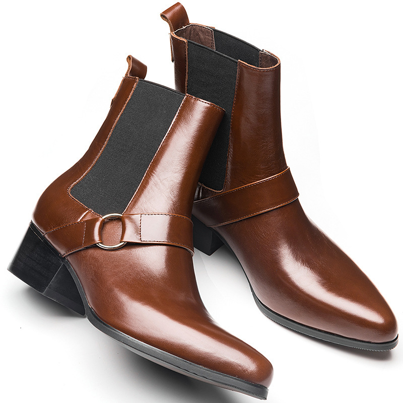 In the fall and winter, the factory camped in front of a man named Martin Boots Business.