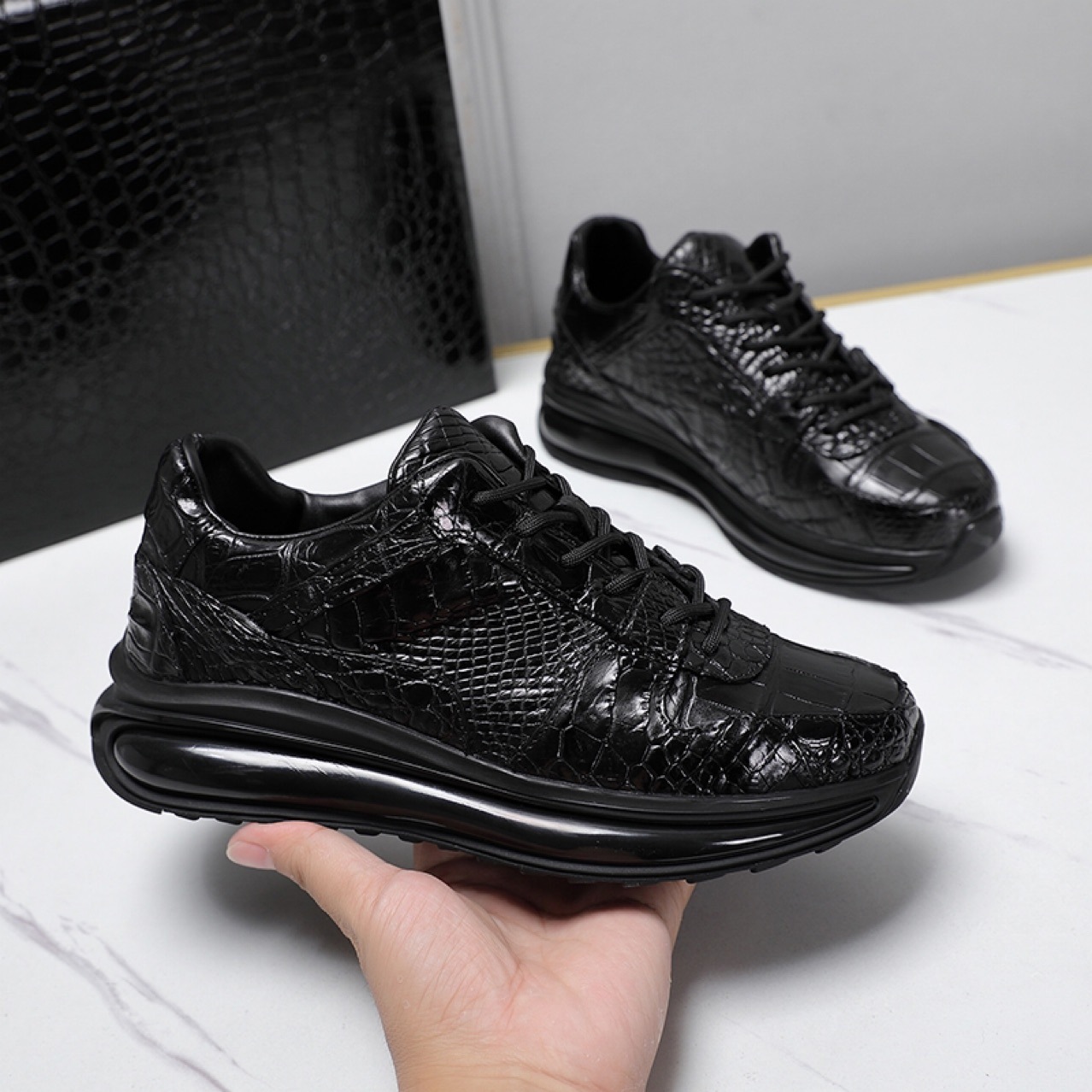 2024 new alligator belly-relaxing shoes.