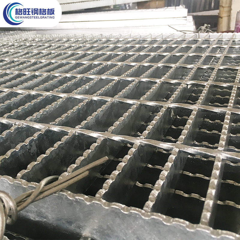 Zinc-plated steel steel factory, with thermal steel-plated steel plate, is ready for delivery.