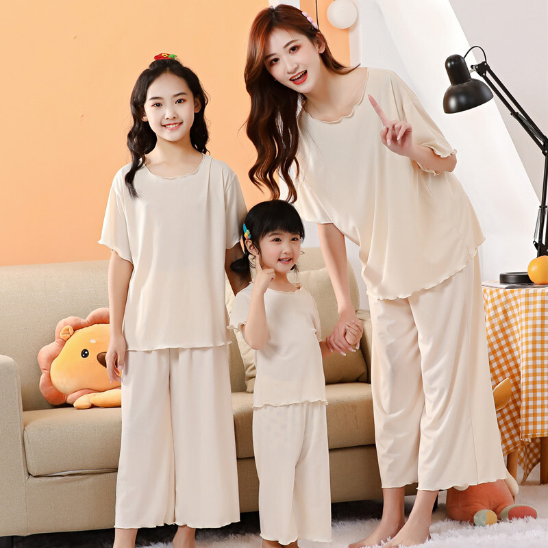 Children's nightgown girls in spring and summer, seven-minute sleeves with cute girls in short-sleeved-sleeve-sleeve family clothes