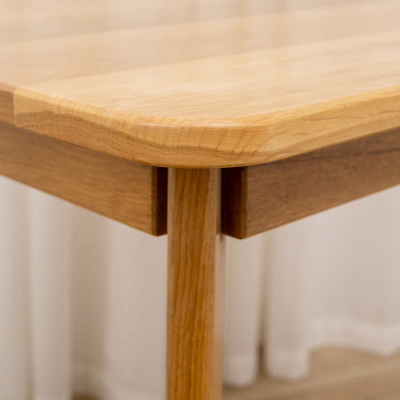 I've customised the small Nordic dining room dining room table and the long square Western oak table.