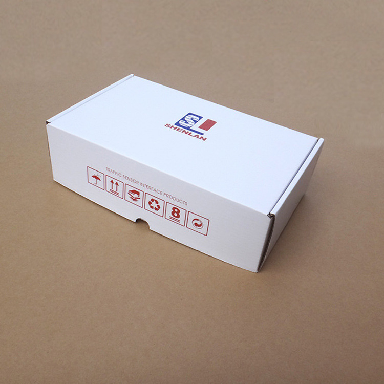 Double-faced varnish wrapper box, high-end costume wrapper box, delivery box, direct sale.