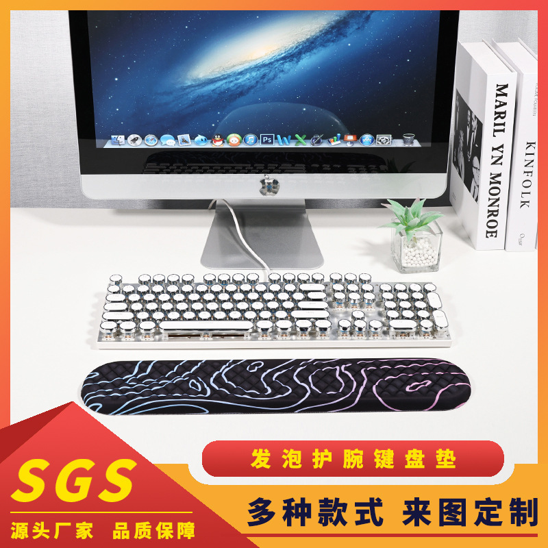 Những miếng đệm mềm và chống thấm nước bằng máy tính dễ chịu, thoải mái gõ tấm trải bàn lớn