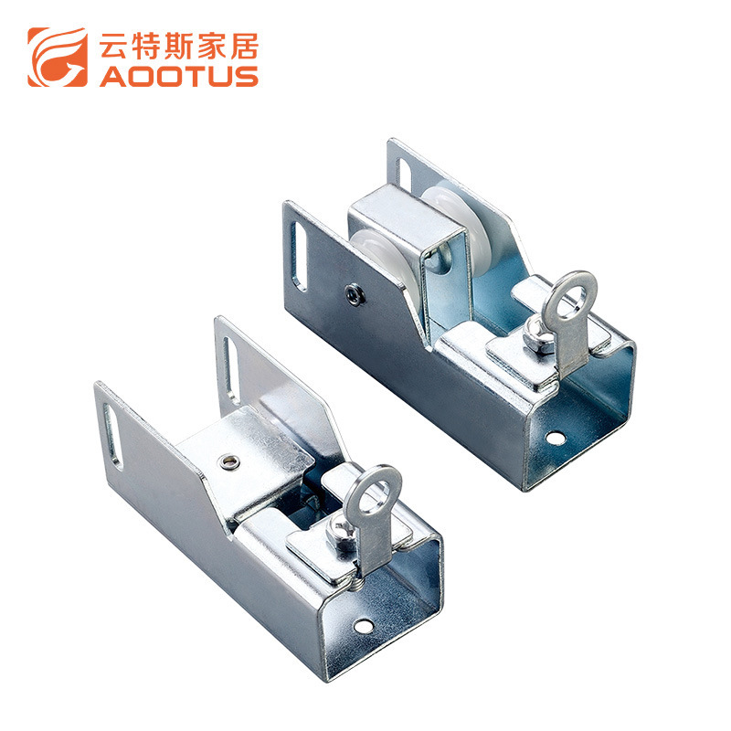 Curtain orbital fittings are blocked by a direct orbital block and the curtains are closed at the plant for immediate sale