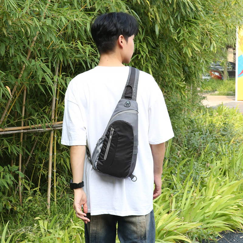 Multi-purpose portable sports chestbags for men who outsource fashion and water-proof Korean leisure and fitness tours