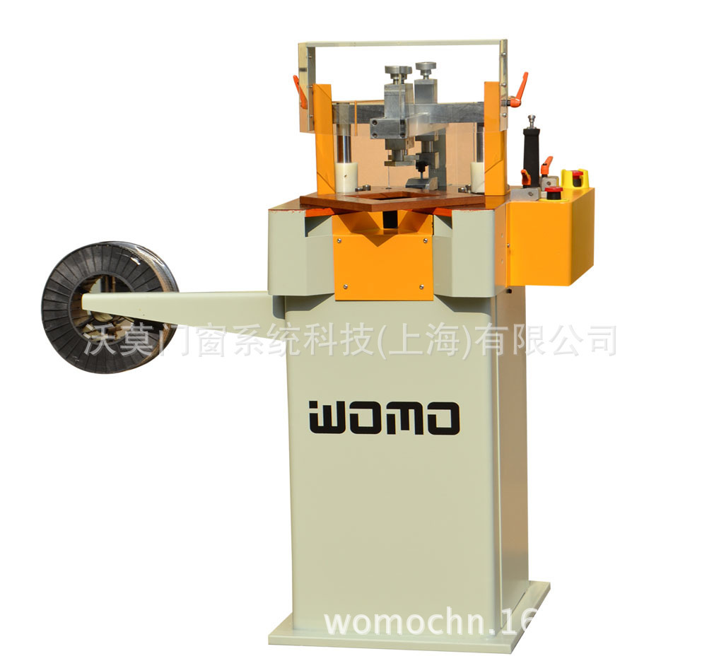 WOMOWOMO, Digital-coded wood-cracker, aluminum-wood composite device, and a framer.