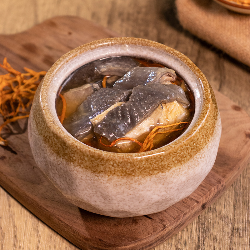 Món súp hải sản gà 350g cho món súp nóng Tongan và sẵn sàng ăn.