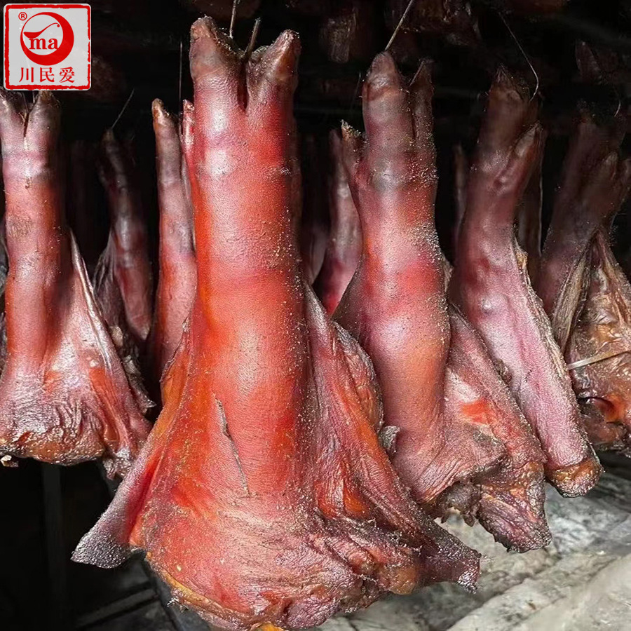 Người Sichuan yêu thích nguồn cung cấp thực phẩm cho nông dân béo phì của người nông dân nuôi lợn-toe.