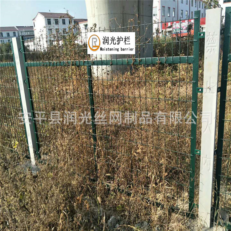 铁路防护栅栏金属网片安全隔离网 铁路围栏 高铁防护网厂家直供