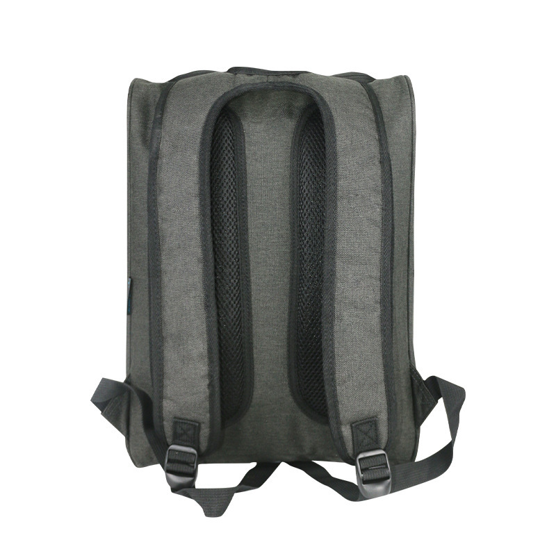 In autumn and winter, 2024, a two-shoulder backpack business bag for a gentleman's leisure trip was supplied by a large-capacity backpack factory.