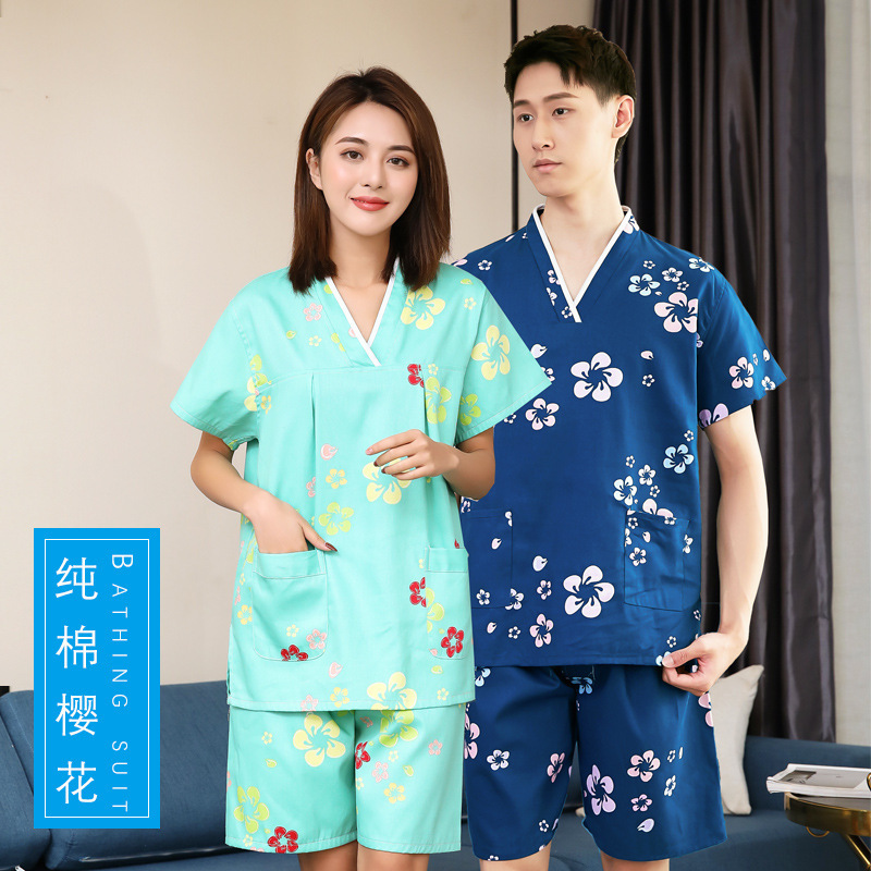 Bộ đồ tắm pyjamas dễ thương, gợi cảm của phụ nữ.