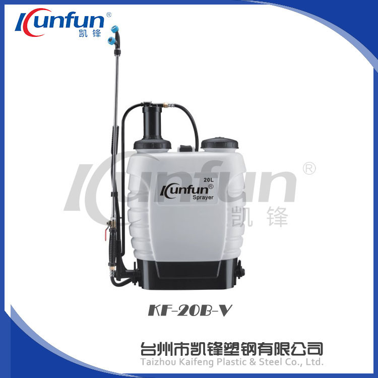 Ứng dụng nông nghiệp ba lô 20L của Kether sử dụng một cây keo xịt trái cây để khử trùng thuốc trừ sâu