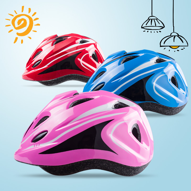 Cross-border roller gear full of children ' s helmets, balanced bicycles, sports helmets