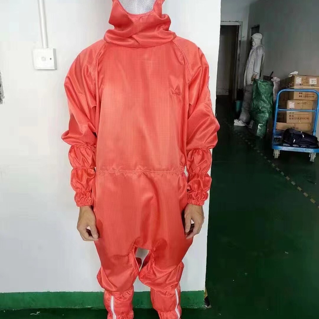 The 100-degree dustless suit is customised by the direct sale of 100-grade dustless work clothes at the friction voltage and static-proof work clothes factory.