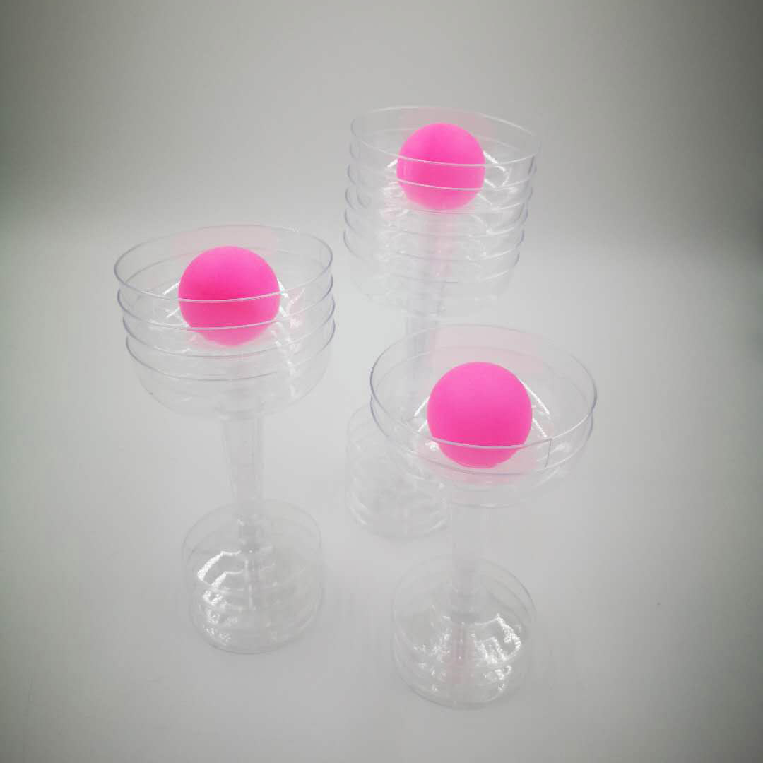 One-time plastic champagne cups, PC plastic red wine cups, Aclik red wine cups, transparent high-foot cups.