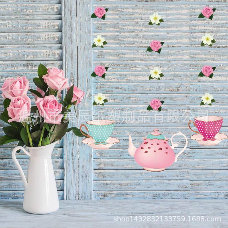 The factory's straight-up tea party suit, the teapot with paper and the flag, the spring window kindergarten party decoration.