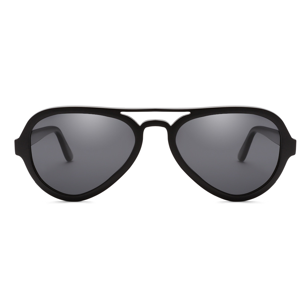 It's a classic oxen horn toad-proof UV glasses.