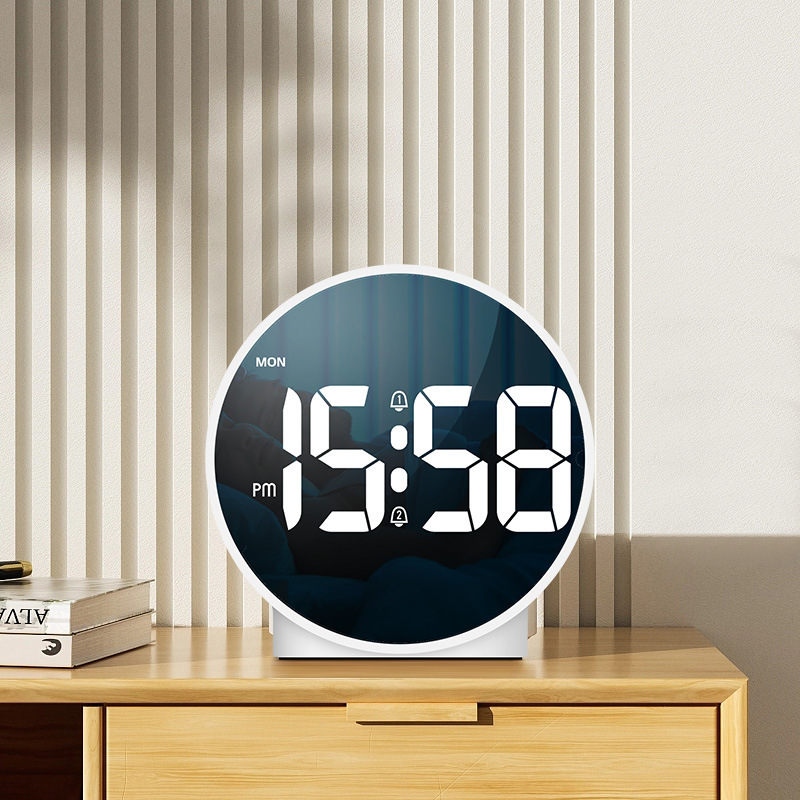 Customized LOGO-packaged new LED little alarm child students special electronic bell bed silent clock